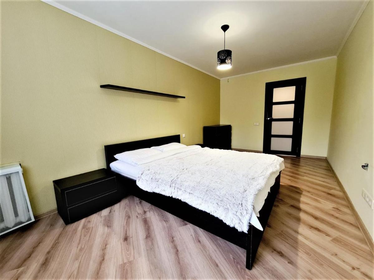 90-Avenue Apartments تشيرنيفتسي المظهر الخارجي الصورة