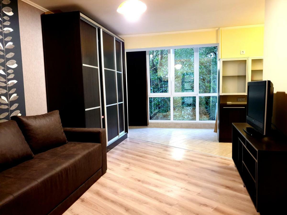 90-Avenue Apartments تشيرنيفتسي المظهر الخارجي الصورة